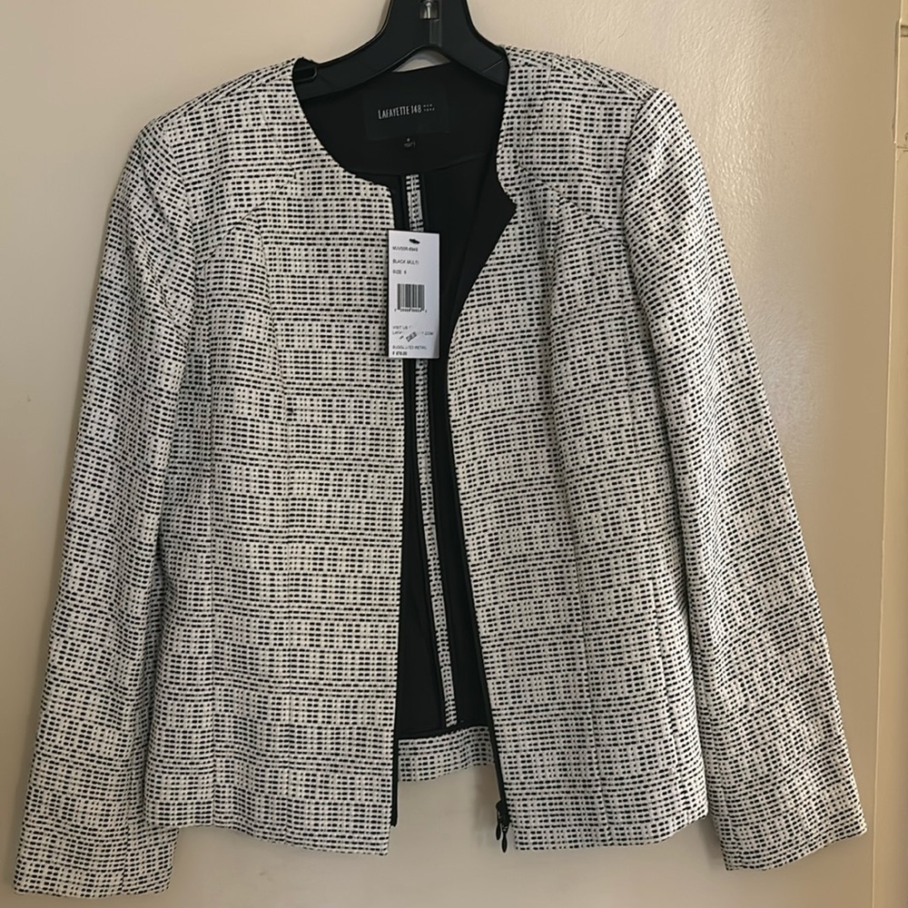 B&W women’s blazer jacket NWT size 6
